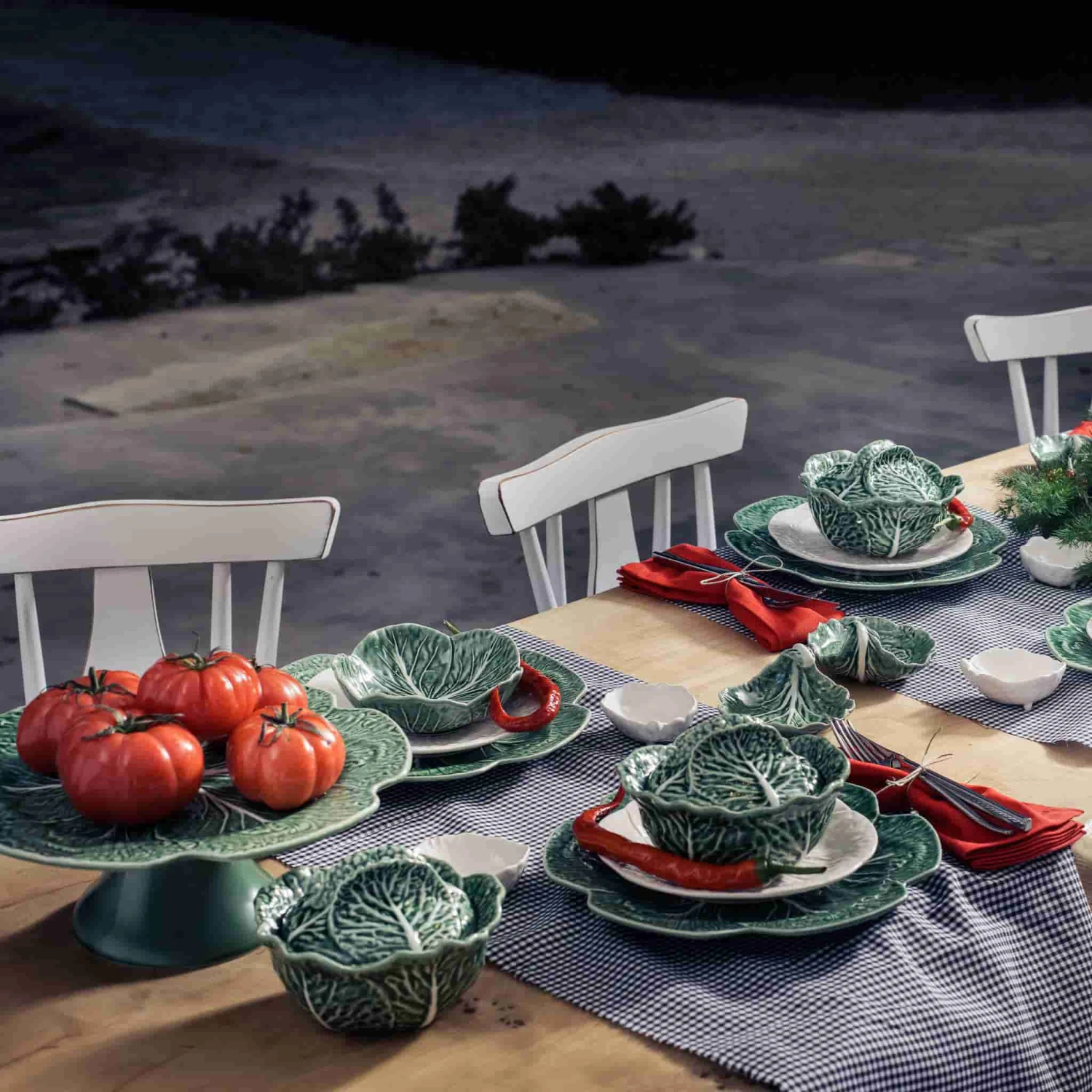 Bordallo Pinheiro Green Cabbage Cake Stand 31cm 4 Bordallo Pinheiro Green Cabbage Cake Stand 31cm - Image 2