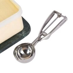 KitchenCraft Trigger Ice Cream And Cookie Scoop 5 KitchenCraft Trigger Ice Cream And Cookie Scoop -Home Kitchen KI0093 TriggerIceCreamandCookieScoop lifestyle