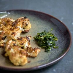 Lagoa Dinner Plate 27cm 11 Lagoa Dinner Plate 27cm -Home Kitchen green hatch cauliflower steak side