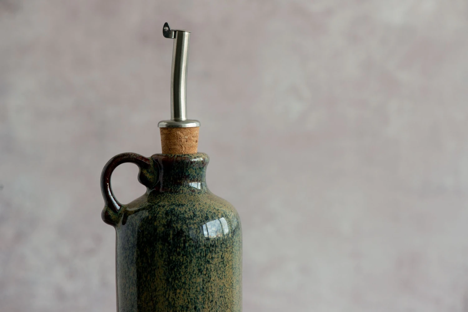 Lagoa Oil & Vinegar Pouring Bottle 6 Lagoa Oil & Vinegar Pouring Bottle - Image 4