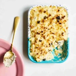 Colour Pop Enamel Roasting And Serving Dish, Turquoise -Home Kitchen lifestyle 0021 recipe truffledmacaronicheese
